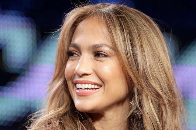 Image for article titled Jennifer Lopez Comes Out With Own Clothesline Line