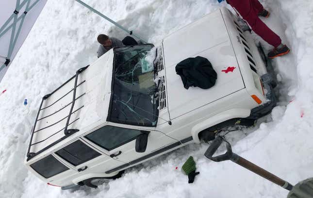Image for article titled A Tesla Engineer's Jeep Ended Up Under 10 Feet of Snow for Months and It's Still There