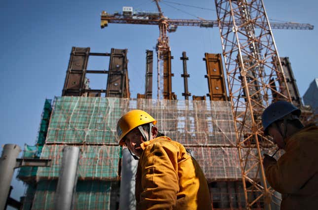 Imagen para el artículo titulado El secreto de China para construir un hospital en Wuhan en 10 días o rascacielos en tres semanas