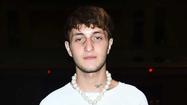 Image for article titled Great! I Finally Learned Something About Anwar Hadid, and It&#39;s That He&#39;s an Anti-Vaxxer