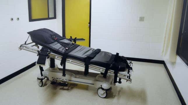 Image for article titled Texas Abortion Opponents To Cheer Selves Up With Execution