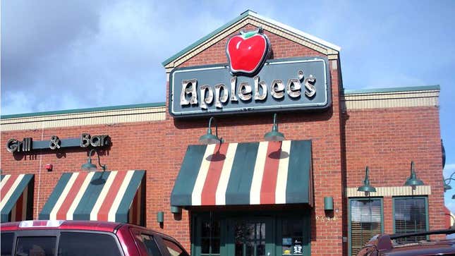 Image for article titled Local Applebee&#39;s Removes Photo Of Underperforming Pop Warner Team
