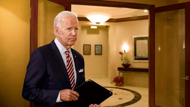 Image for article titled Biden Campaigns Door-To-Door In JPMorgan Chase Headquarters