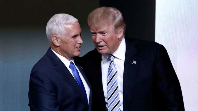 Image for article titled Trump Casually Informs Pence He Going To Make One Or Two Appearances During Speech