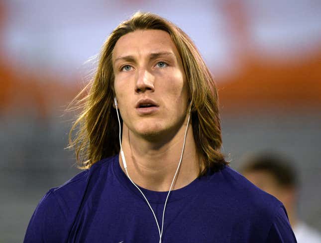 Image for article titled Trevor Lawrence Inundated With Annoying Letters From Alumni Association Seeking Antibody Donations