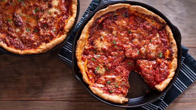 deep dish pizza in cast iron pans