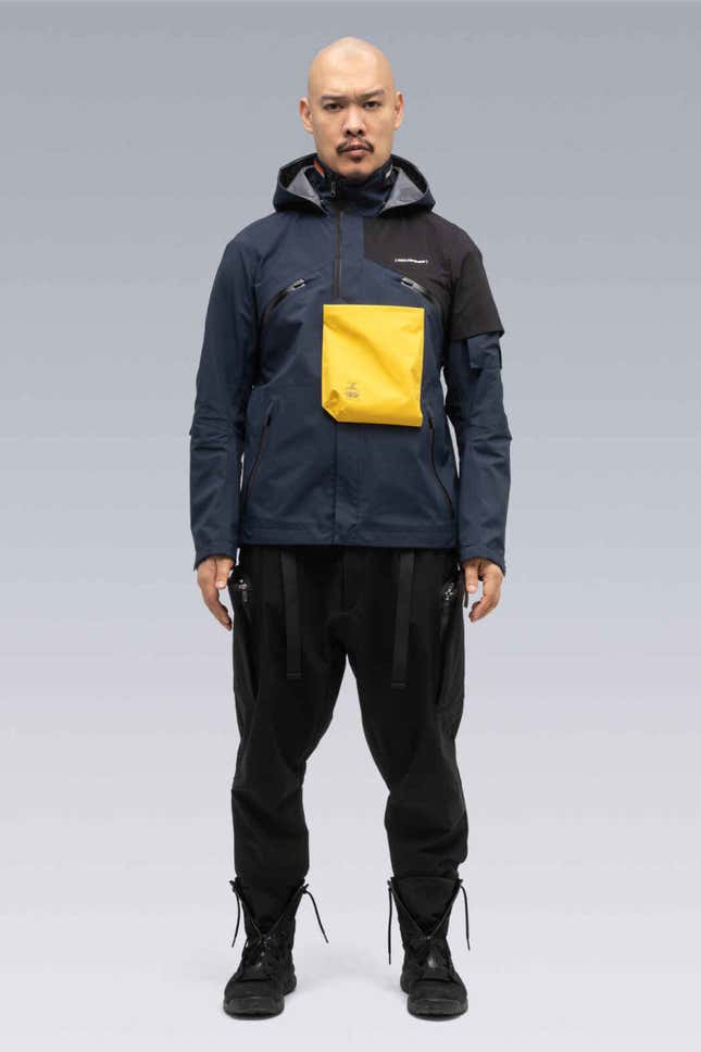 Imagen para el artículo titulado Sale a la venta una chaqueta de Death Stranding por 1.900 dólares. Se agota al instante