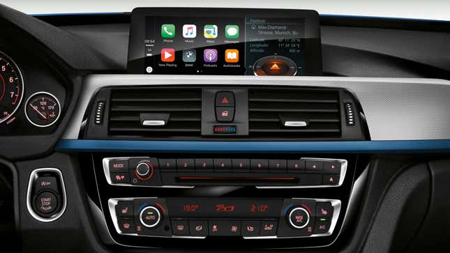 Image for article titled BMW Wants You to Pay an Annual Fee to Access Apple CarPlay