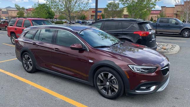 Image for article titled 10,000 Miles Owning a Buick Regal TourX Wagon: What I've Learned