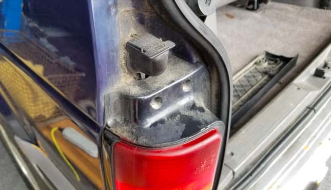 Image for article titled The Quirks That Make My European 250,000 Mile Diesel Manual Chrysler Minivan So Awesome