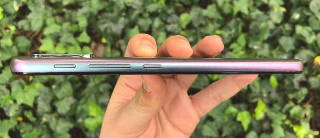 Imagen para el artículo titulado El Moto G30 es un antes y después para Motorola