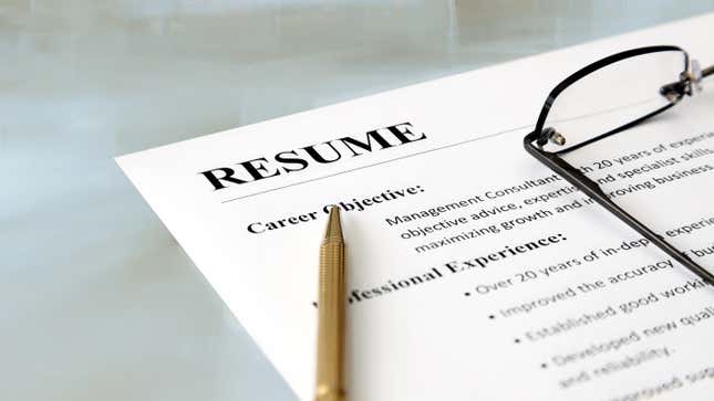 Image for article titled When Can a Resume Be More Than One Page?