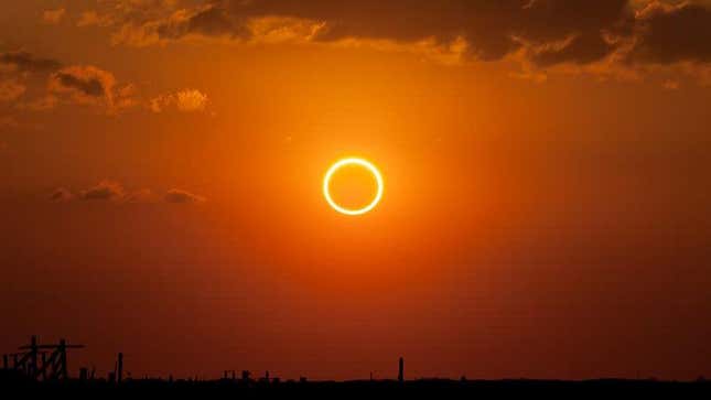 The May 20 2012 annular solar eclipse photographed in New Mexico