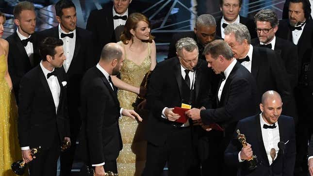 Image for article titled What You Need To Know About Last Night’s Oscars Debacle