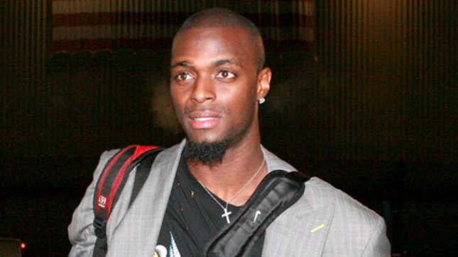 Image for article titled Plaxico Burress Holds Team Meeting To Admit He Was Wide Open