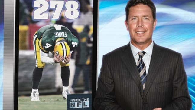 Image for article titled Dan Marino Hosts Hour-Long HBO Special Celebrating Favre&#39;s Interceptions