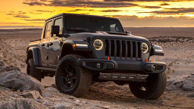 Image for article titled The Jeep Gladiator Is Struggling