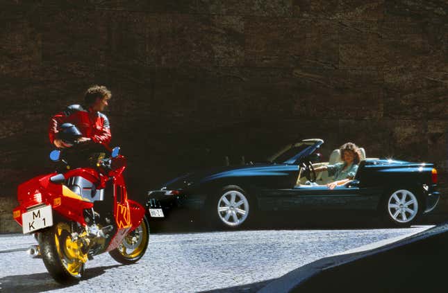 Image for article titled The BMW Z1 Was the Car of a Future We Didn't Deserve