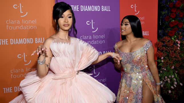 Image for article titled Cardi B Is Facing a Defamation Lawsuit for Getting Into It With &#39;Racist MAGA Supporters&#39; On the Beach