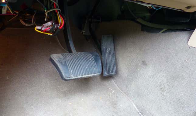 Image for article titled Here's What's Wrong With My $500 Low-Mileage Jeep Cherokee