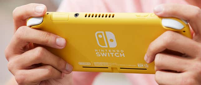 Imagen para el artículo titulado Así es Nintendo Switch Lite, la nueva consola exclusivamente portátil de Nintendo