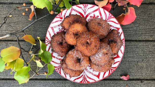 Image for article titled Apple cider doughnuts will cure your fear of frying