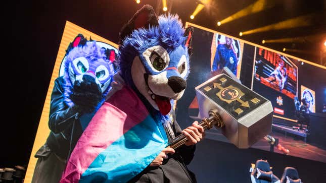 Image for article titled SonicFox Wins Mortal Kombat 11 Championship, Shouts Out Bernie Sanders