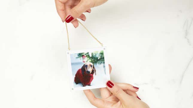 Image for article titled Deck the Halls With All the Stuff You Need to Get Your Home Christmas-Ready