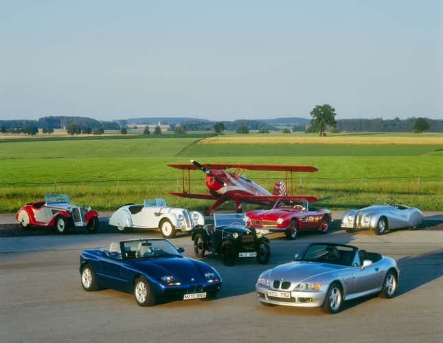 Image for article titled The BMW Z1 Was the Car of a Future We Didn't Deserve