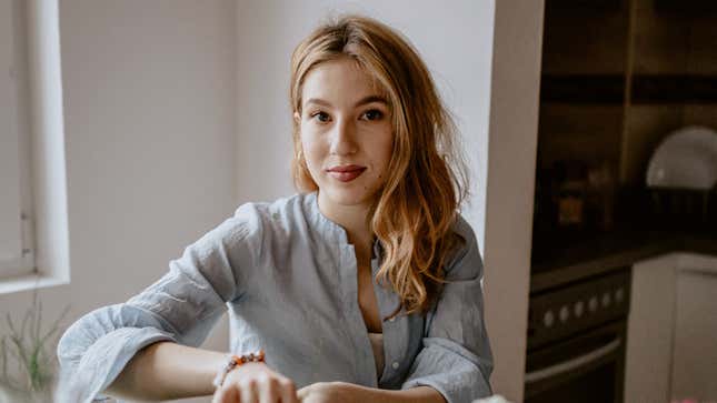 Image for article titled Girlfriend Doing Something With Leaves From Outside