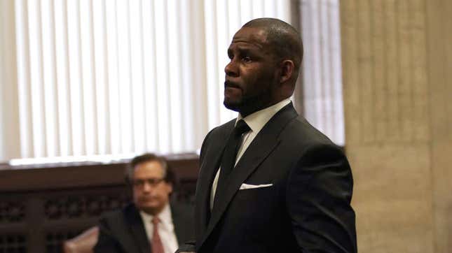 Image for article titled R. Kelly Didn&#39;t Show Up to Court, Lost Lawsuit Alleging Sexual Abuse of an Underage Girl