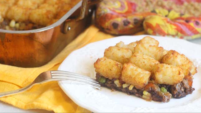 Image for article titled Crown Your Shepherd&#39;s Pie With Tater Tots