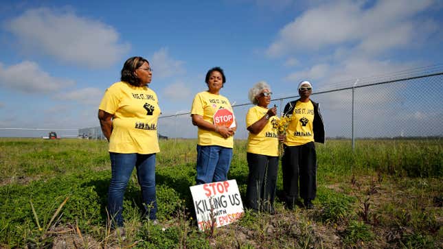 In March 2020, St. James Parish residents Myrtle Felton, Sharon Lavigne, Gail LeBoeuf, and Rita Cooper protest Formosa’s proposed plastic complex at the site where it is slated to be built.