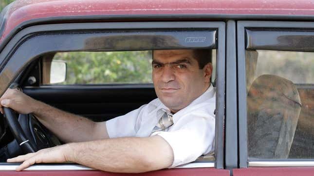 Image for article titled Poll: 80% Of Americans Would Get In Vehicle With Stranger For Chance At New Life