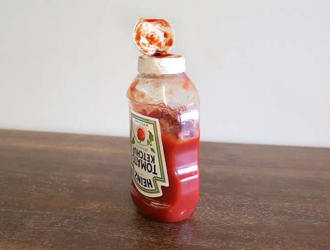 Image for article titled Ketchup Crust On Heinz Bottle Cap Still Dreams Of One Day Getting Onto Hot Dog