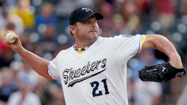 Image for article titled Baseball Experts: Roger Clemens Too Old For Steroids