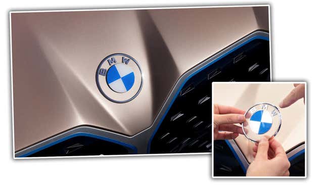 Imagen para el artículo titulado Así es como BMW arruinó su rediseño del logotipo (y cómo podría solucionarlo)