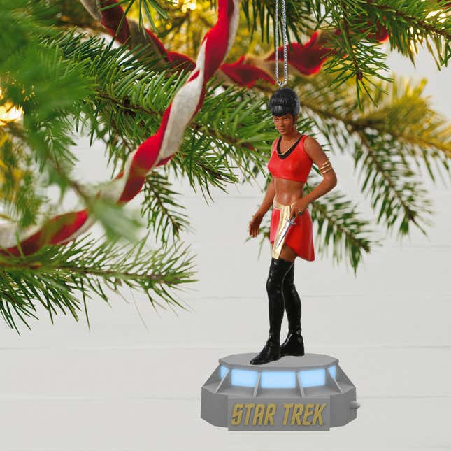 Image for article titled 21 Great Sci-Fi Christmas Ornaments From Hallmark