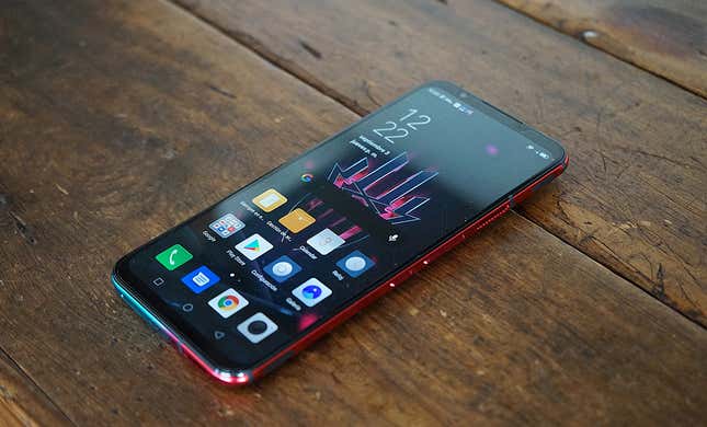 Imagen para el artículo titulado Nubia RedMagic 5S: toda la potencia que necesitas para jugar y una cámara sorprendente por 579 euros