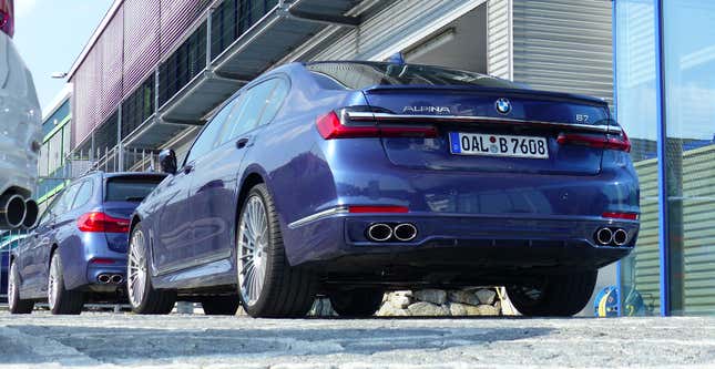 Image for article titled What It Was Like to Go 170 MPH in BMW's Swankiest Super Sedan