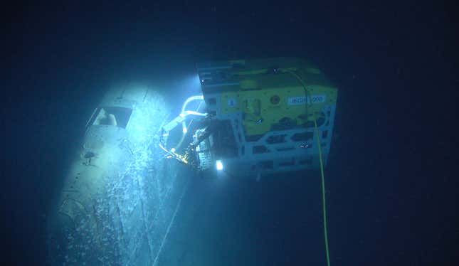ROV Aegir 6000 at work on the wreck.