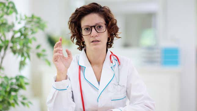 Image for article titled Exhausted Researchers Inform Public Covid Vaccine Won’t Shrink You Down To Size Of Ant