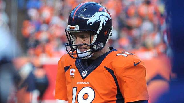 Image for article titled Report: Peyton Manning Played Entire Season With 38-Year-Old Body
