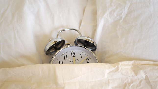 Image for article titled Sleep Scientists Want to Cancel Daylight Saving Time