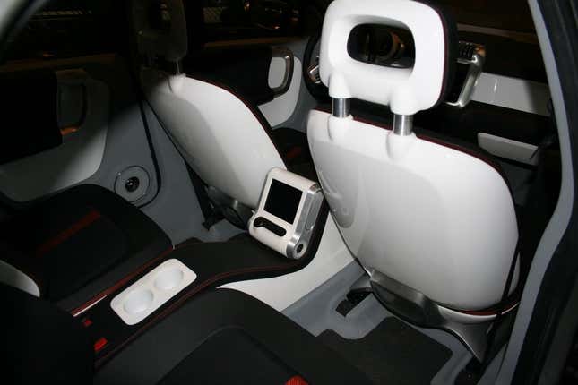 Image for article titled The Smart Formore SUV Was Going To Be America's Smart Car
