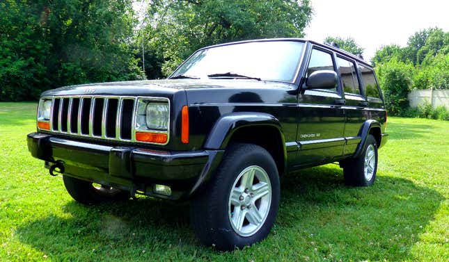 Image for article titled I Just Bought a Low-Mileage Jeep Cherokee for $500 and It Is the Ultimate Winter Beater