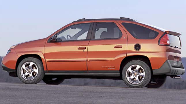 Image for article titled The Pontiac Aztek Is Beautiful On The Inside