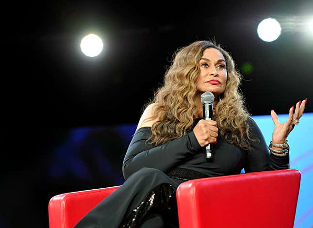 Image for article titled Tina Knowles-Lawson Questions Why Georgia Is Reopening Hair Salons Despite Ongoing Pandemic: ‘We Know What Time It Is’