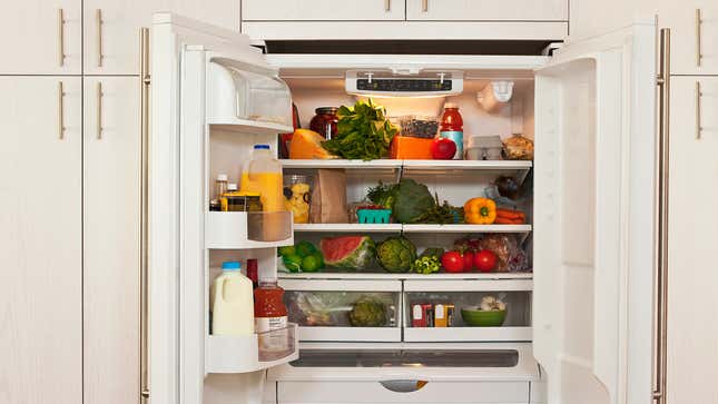 Image for article titled Start a &#39;Friendly Fridge&#39; to Feed Your Neighbors