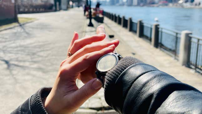 It looks neat on my wrist! The textured patterned lens is also prettier than I expected.